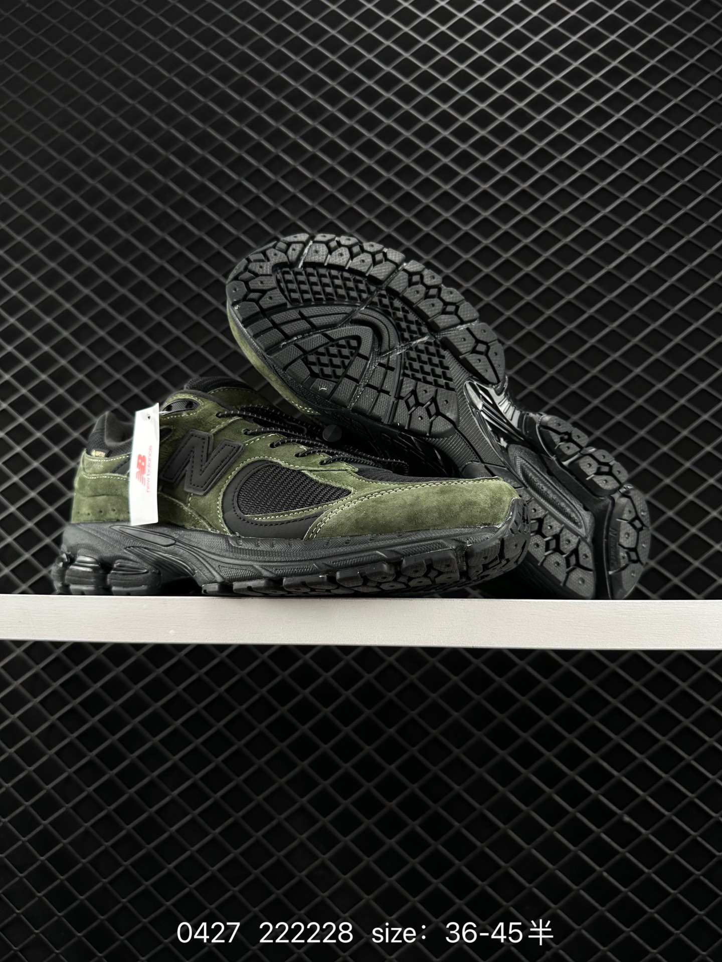 New Balance 2002R GORE-TEX”Grey”